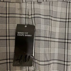 H&M Skinny Fit B/W Tan Plaid Pants
